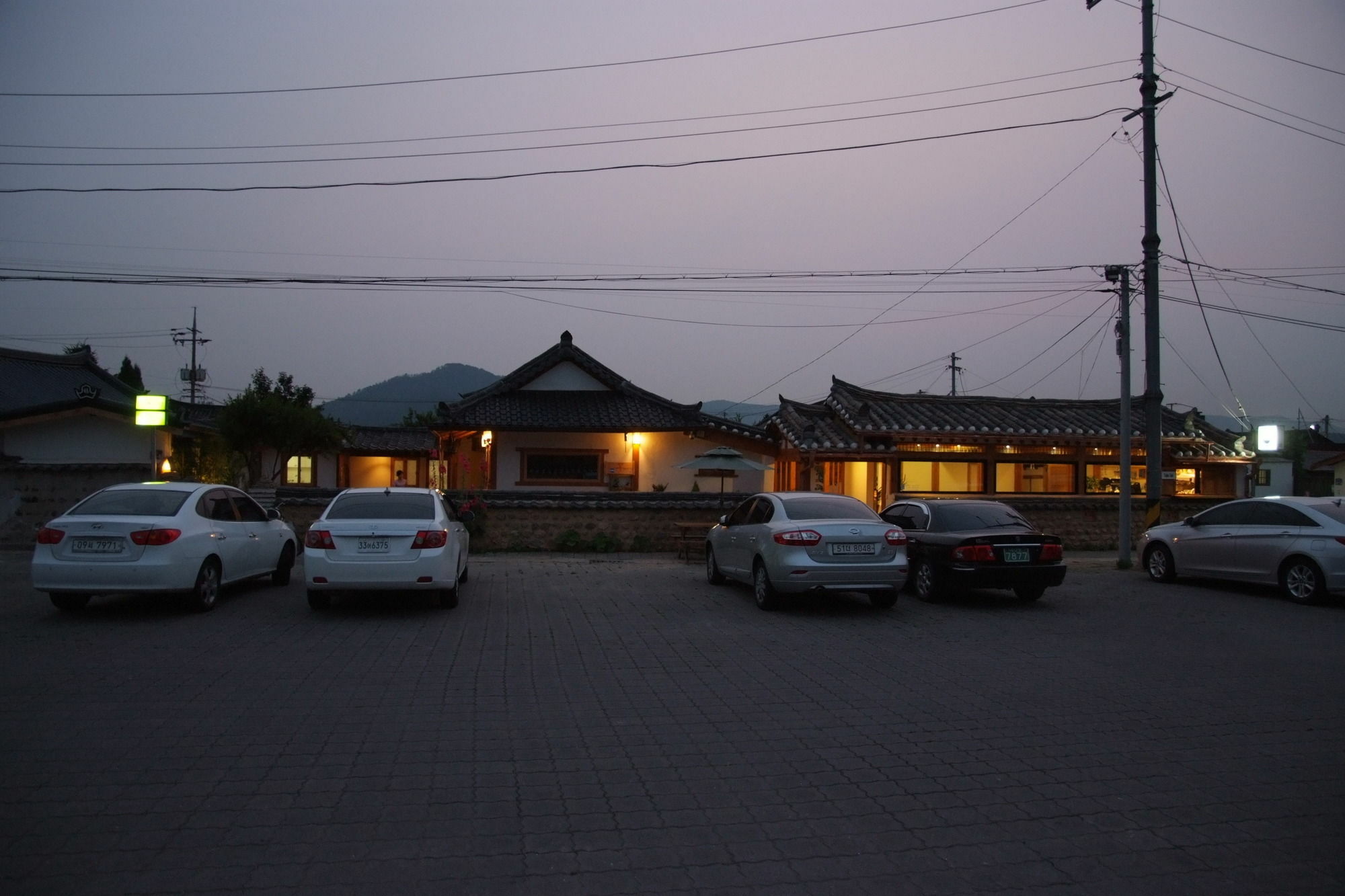 Floral Space Hanok Guesthouse Кьонджу Екстер'єр фото